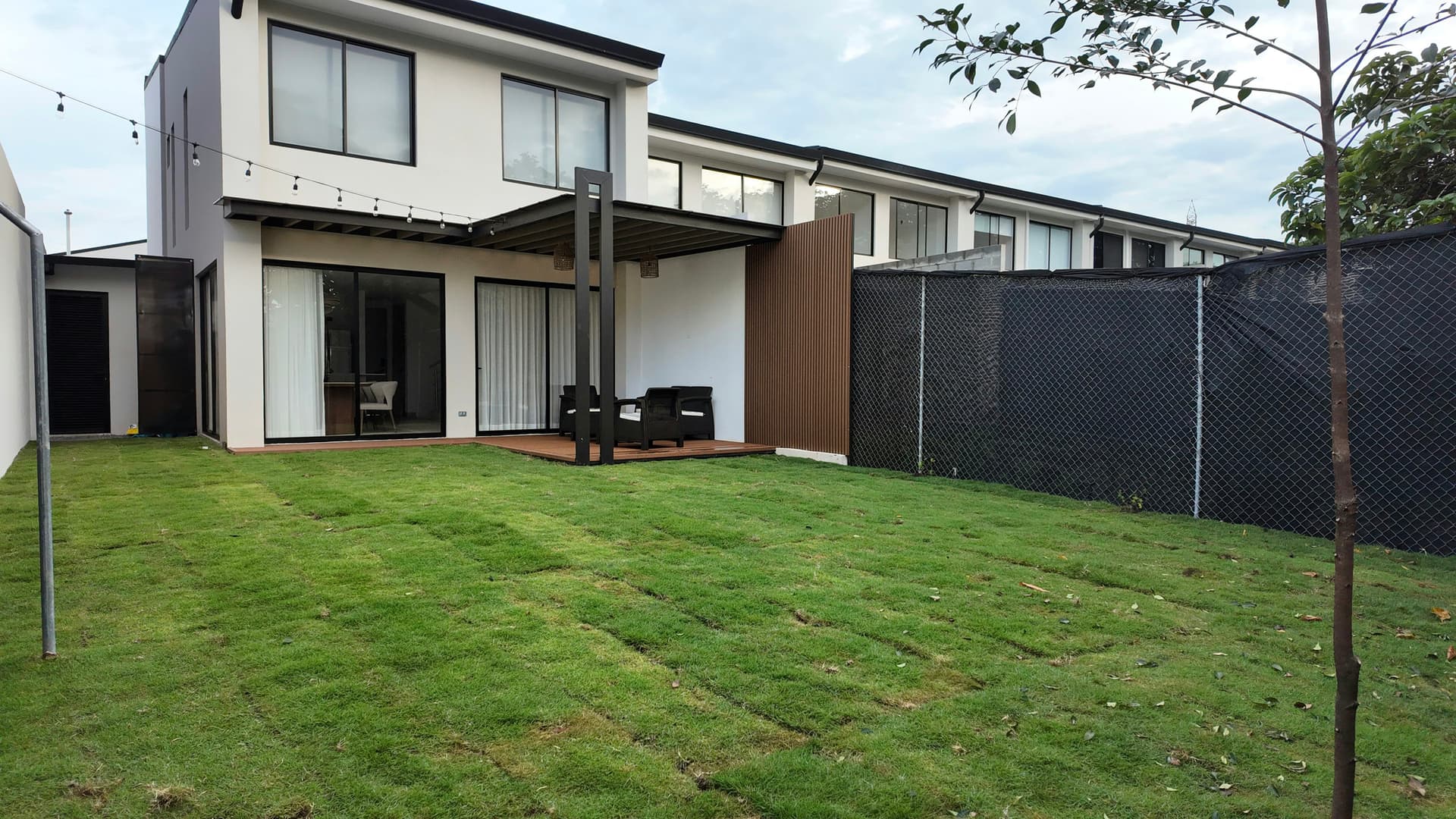 Casa en Lindora · 3 hab · 100 m² — easyrent